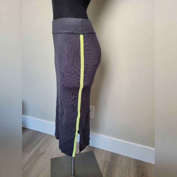 Anthropologie Ribbed Knit Skirt Sporty Midi Sleek Loungewear Ribknit Gray Medium - Picture 5 of 12